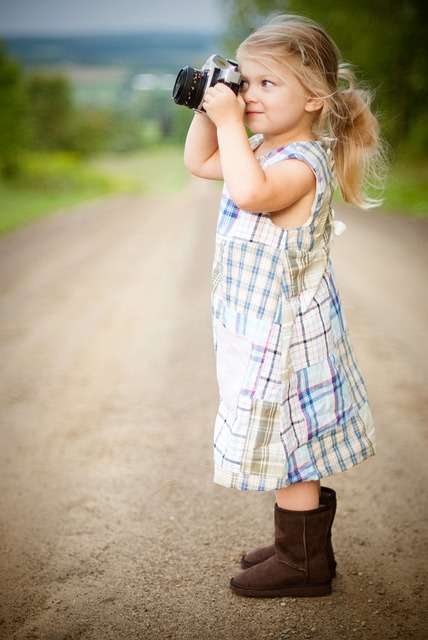 little girl, camera, photographer